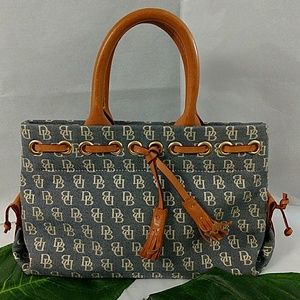 DOONEY AND BOURKE ARM BAG